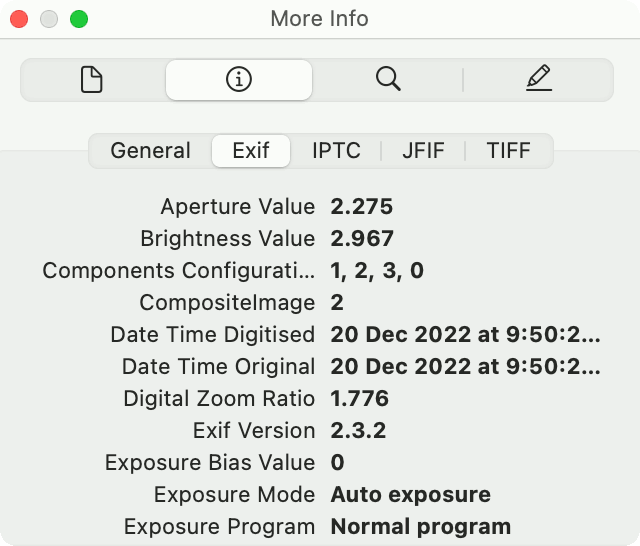 Photo EXIF metadata in Photos.app